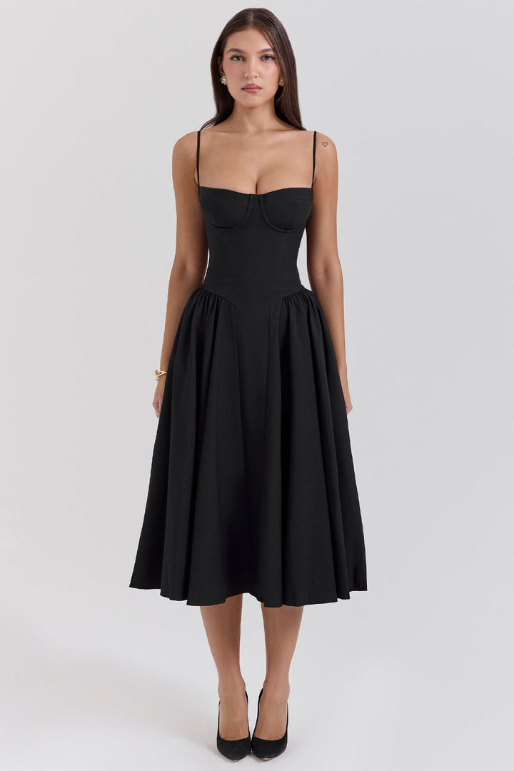 Seraphina – Maxikleid aus gerafftem Satin